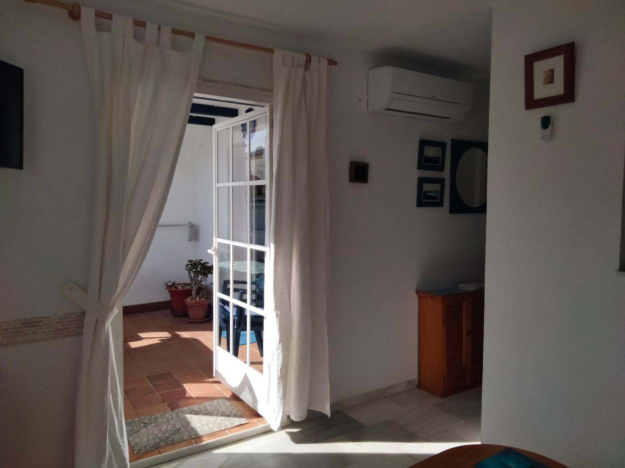 Apartamento Primera Linea De Playa Манилва Экстерьер фото