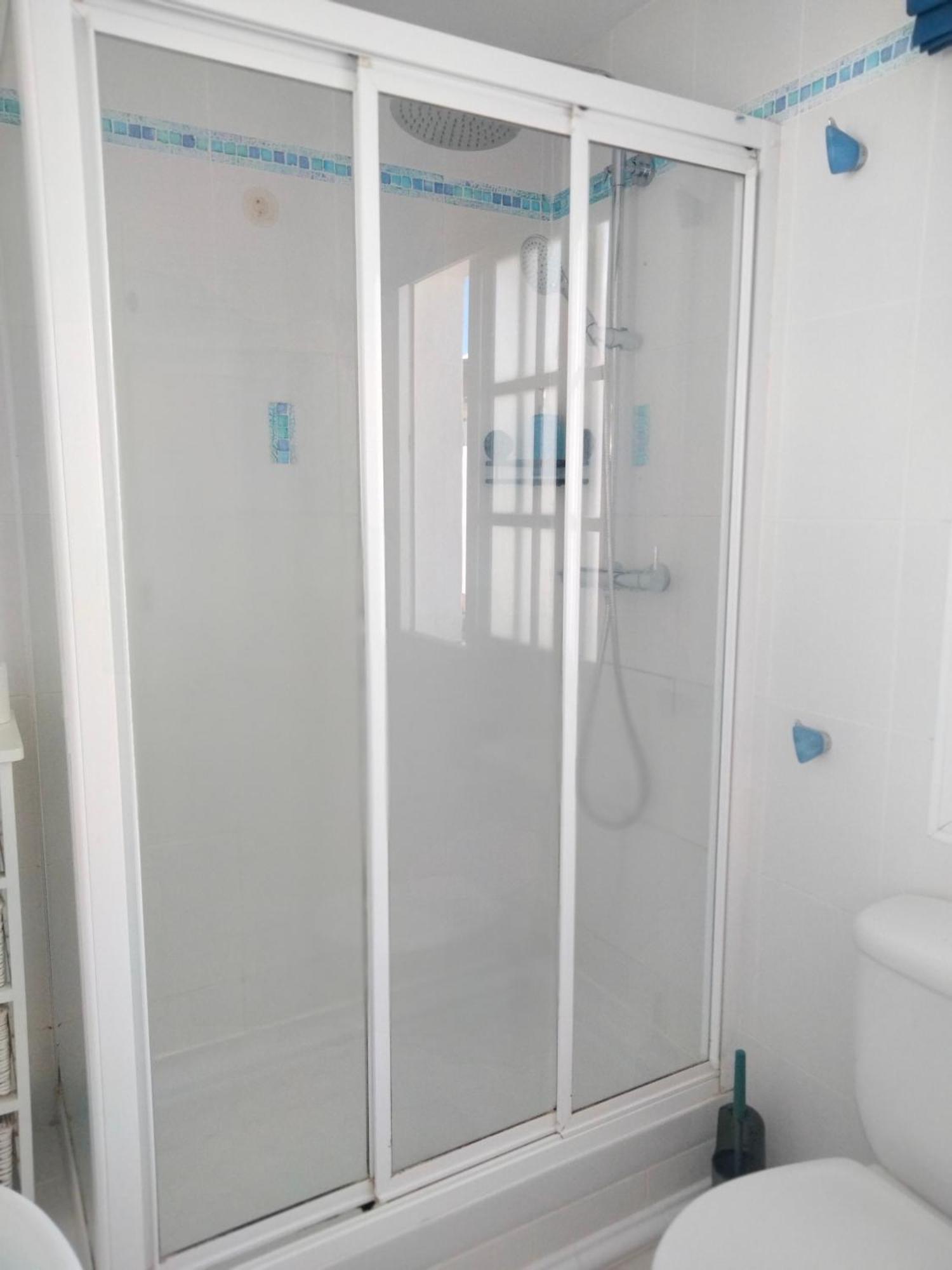 Apartamento Primera Linea De Playa Манилва Экстерьер фото