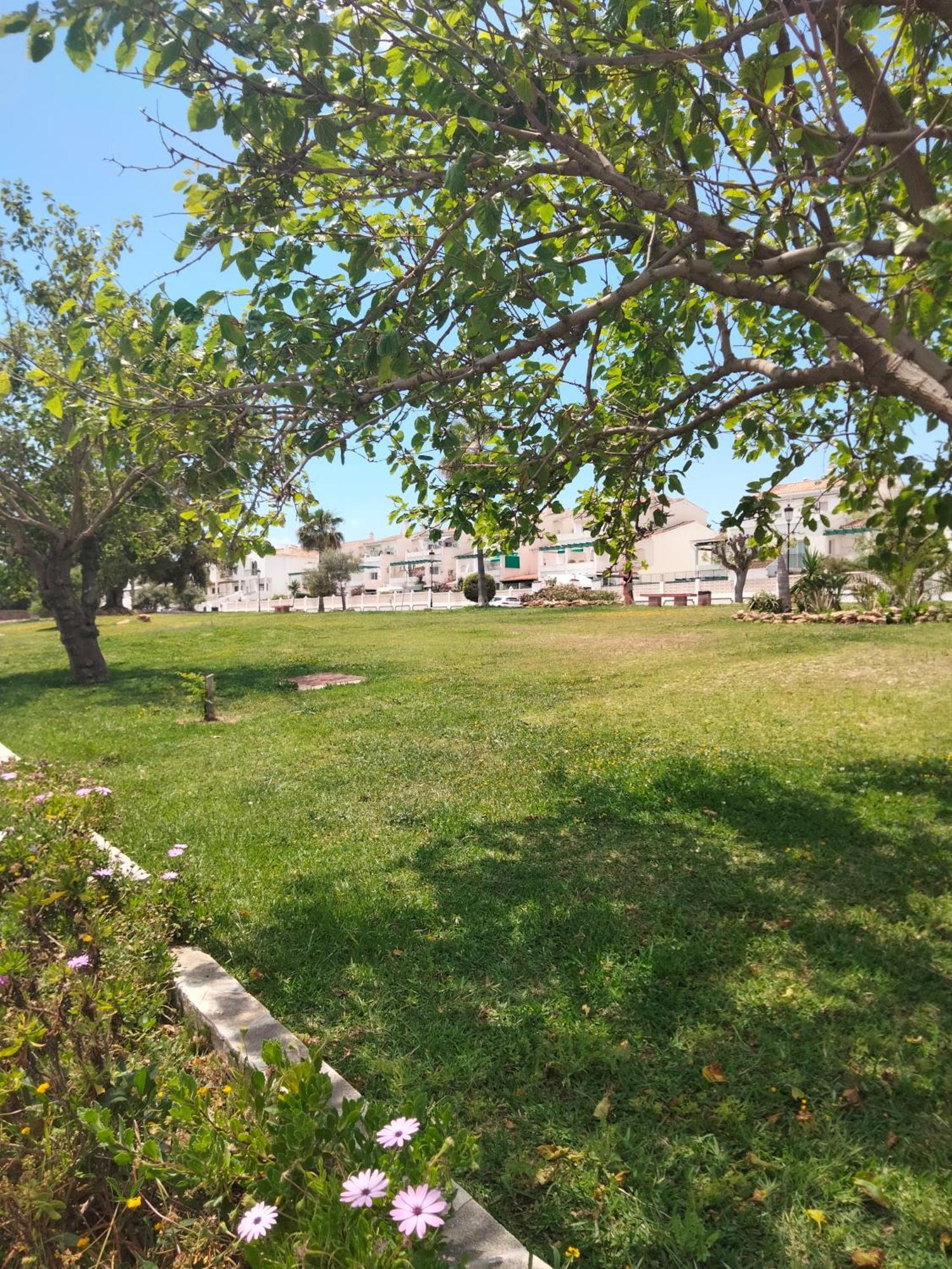 Apartamento Primera Linea De Playa Манилва Экстерьер фото